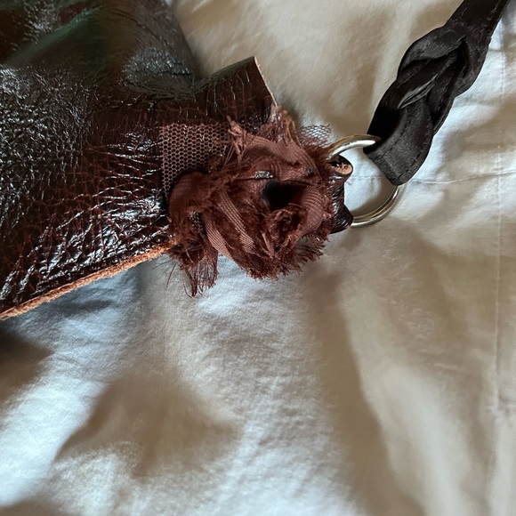 Hand crafted, cow hide/leather tote bag, adorned with large red turquoise stones - Picture 8 of 8